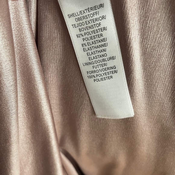 ADRIANNA PAPPEL Plus Size Metallic Formal Dress Size 20 - Picture 7 of 7